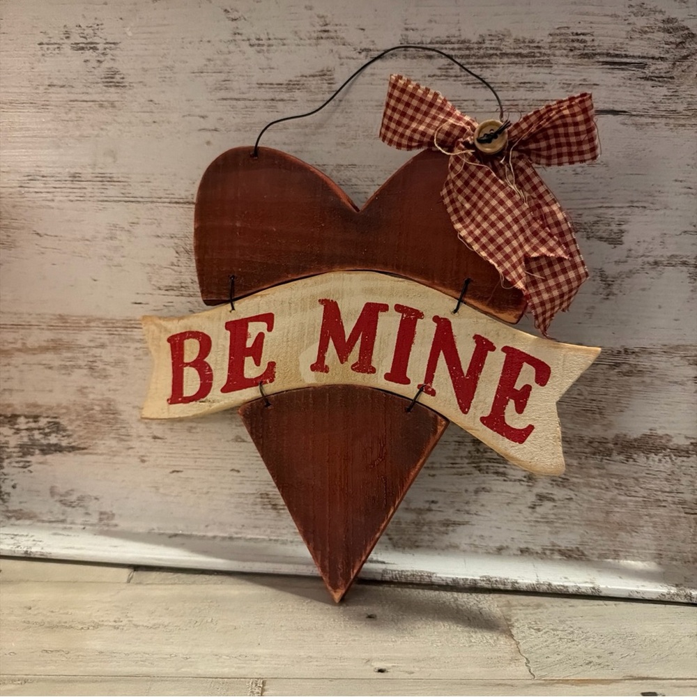 Heart Shaped Wall Decor with 'Be Mine' Sign